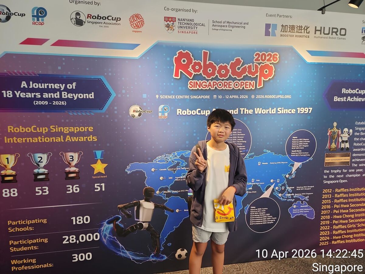 Student at RoboCup 2026 photo opportunity